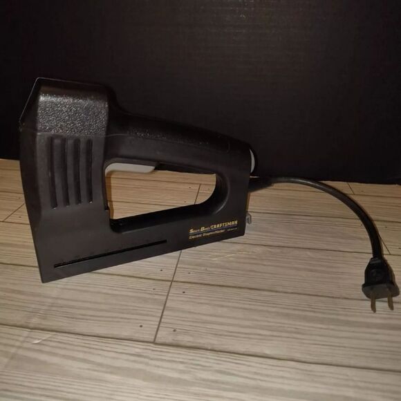 Sears Craftsman Electric Stapler Model 193.684810 Staple / Nail Gun Made in USA - Picture 1 of 11